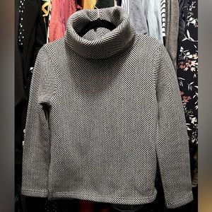 Fleece, cowl neck